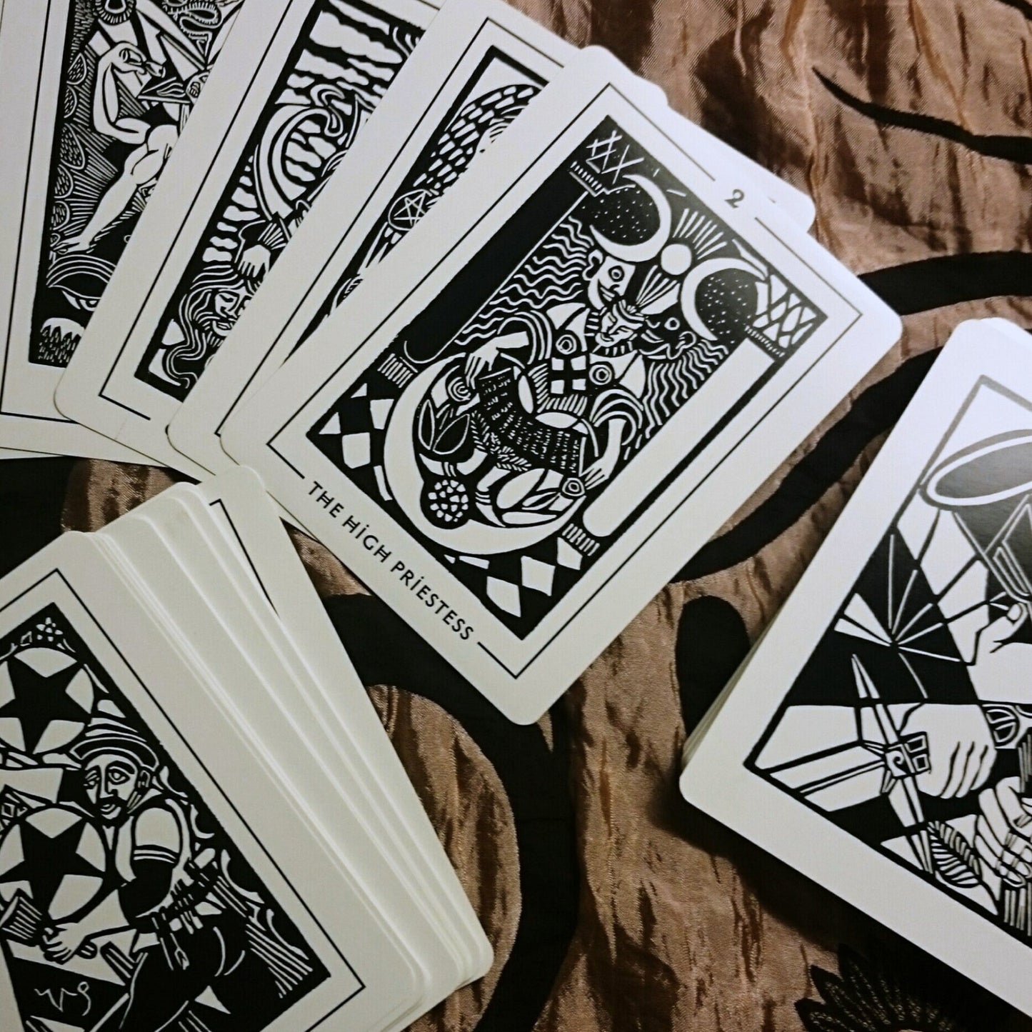 Blind Date with Tarot - Surprise Tarot Pack