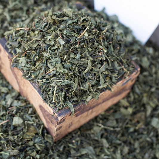 Wormwood Leaf Cut (Artemisia Absinthium)